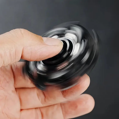Stealth Blade Fidget Spinner – Dayanıklı, Şık ve Sonsuz Döngü Eğlencesi